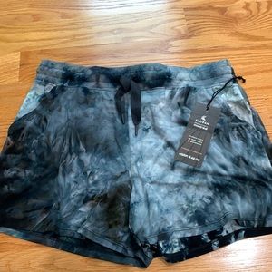 Super soft tie dye lounge shorts